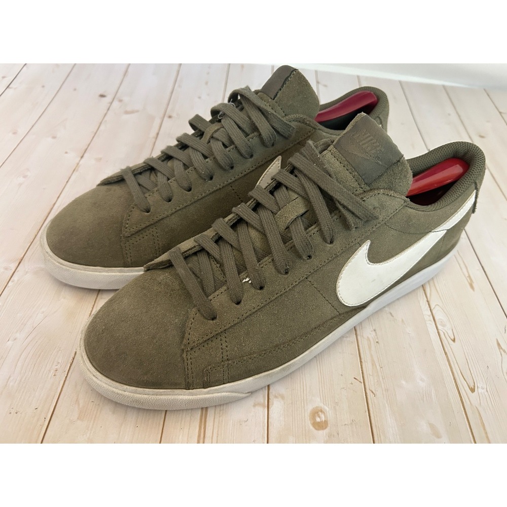 Nike Blazer Low 77 Suede Green White Mens Size 10 Sneakers 371760-209